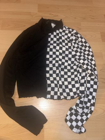 Haut manches longues noir et damier, taille M