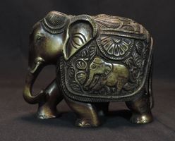 massiver, indischer Messing Elefant