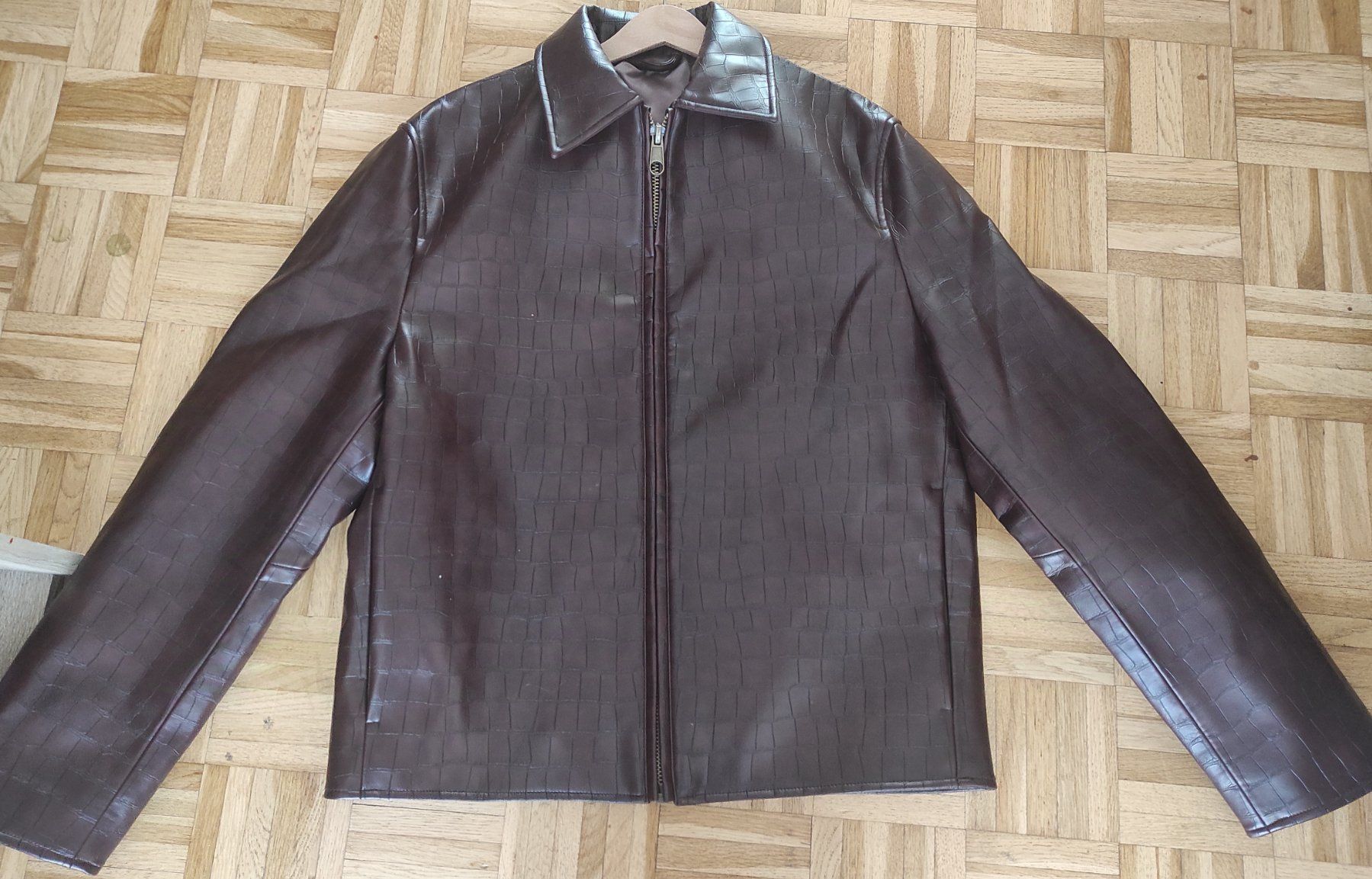 Zara Giacche: Veste t.M 40 – Nuovo (secondo la descrizione) da Renens VD venduto da cla_7zv5