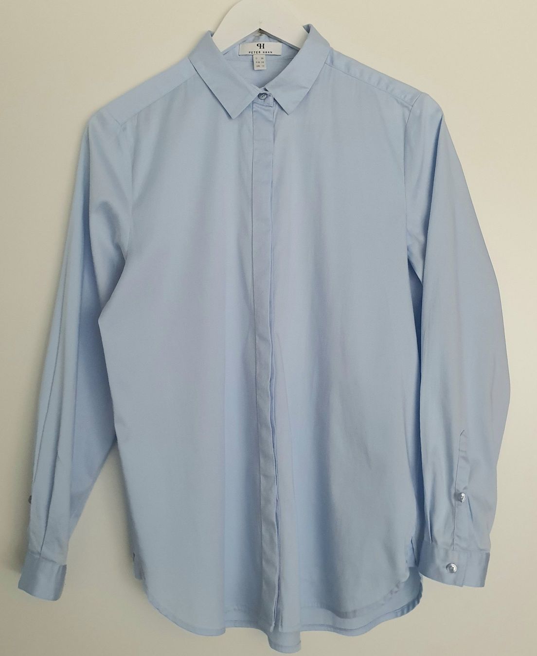 Peter Hahn Camicette: Peter Hahn Bluse mit Hemdkragen aus Baumwolle – Usato da Weiach venduto da sim_8s27 1