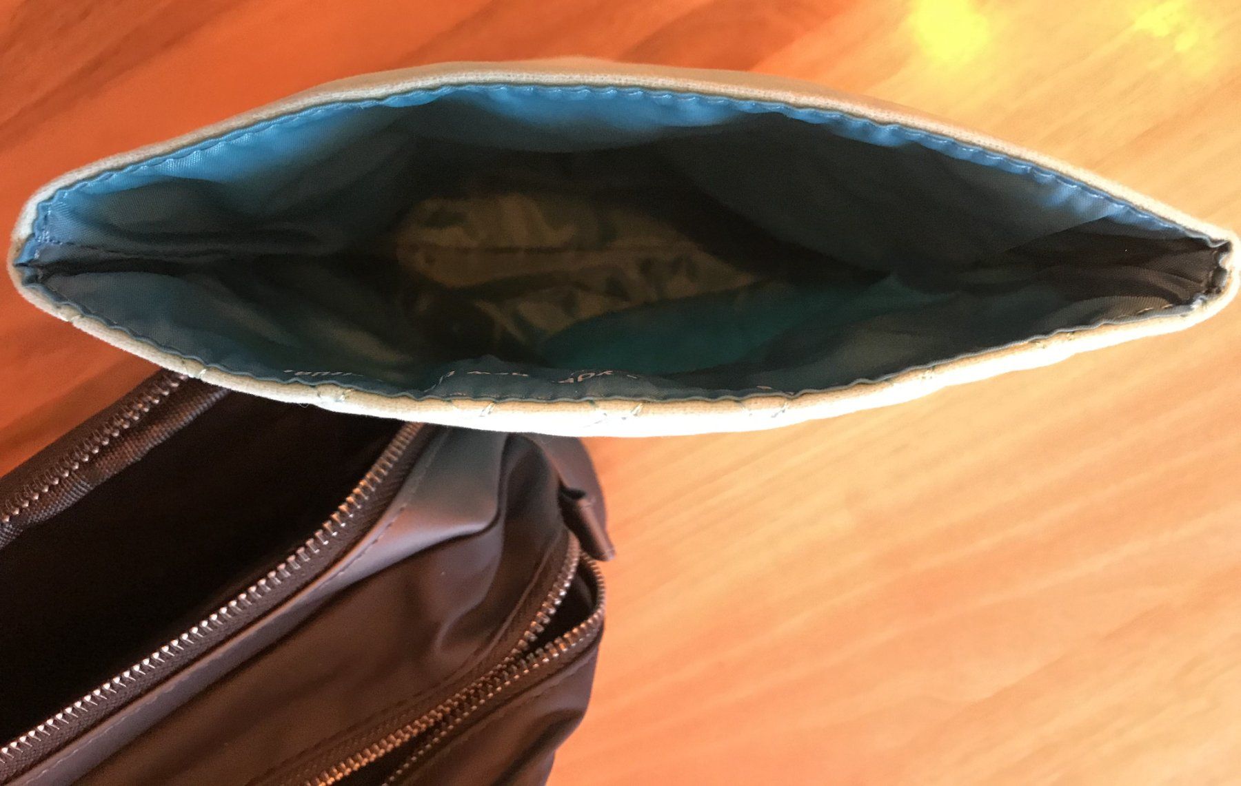 Custodie per cosmetici: Necessaire Taschen – Usato da Altstätten SG venduto da Nik2009 3