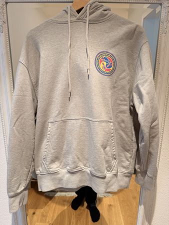 Grauer Palace Hoodie, Grösse L, Top Zustand