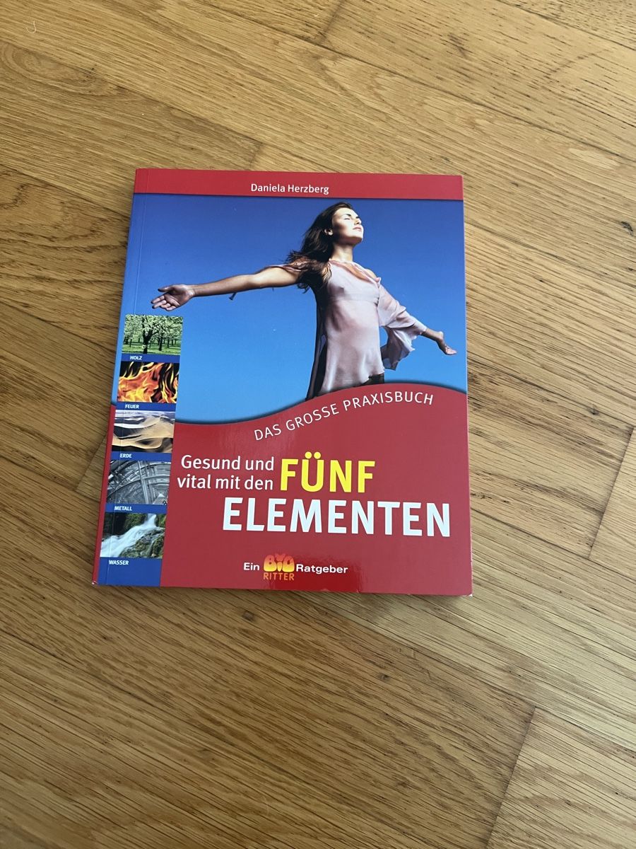 Libri: Gesund und vital mit den fünf Elementen – Nuovo (secondo la descrizione) da Sevelen venduto da Fandango02