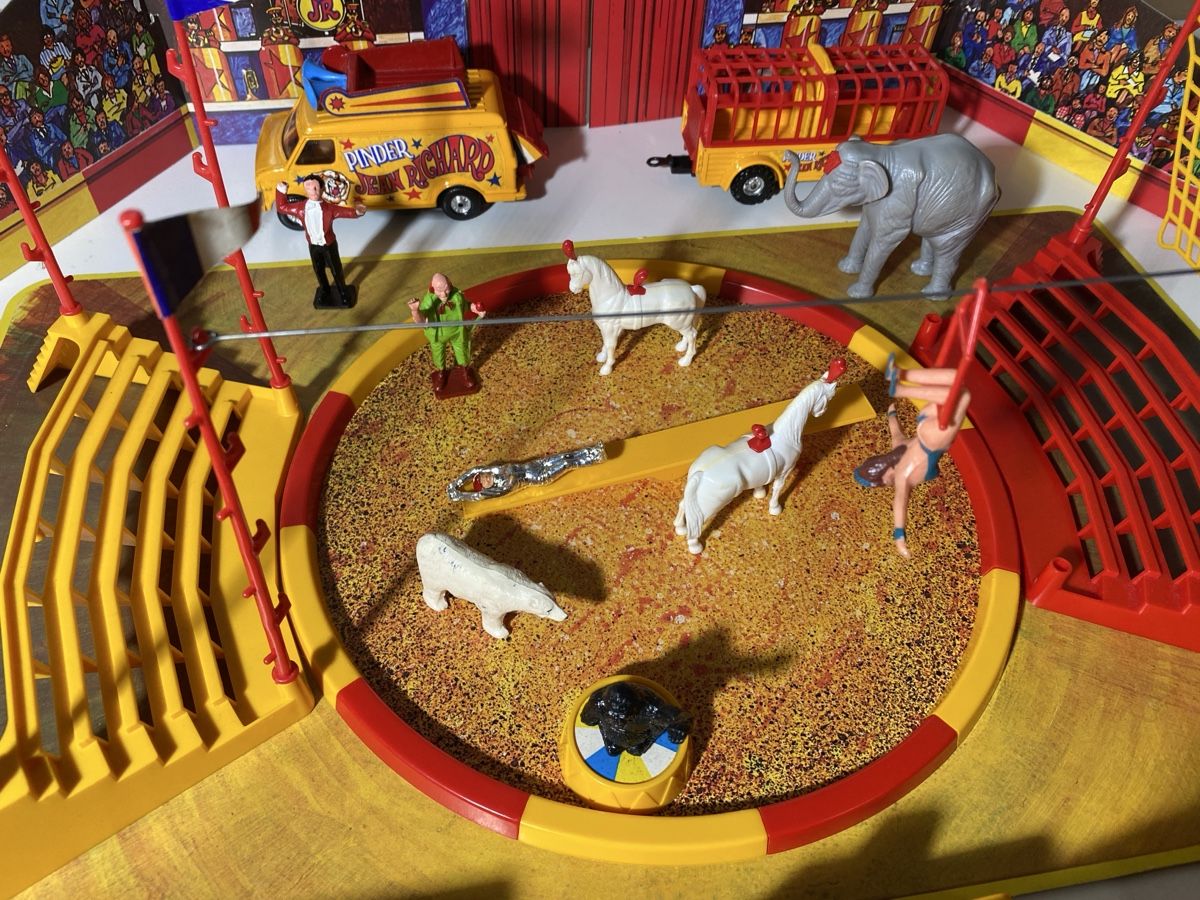 Corgi Toys Modellini d'auto: CORGI Circus Pinder – Usato da Winterthur venduto da ben_9vxx 4