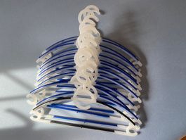 Kleiderbügel Kunststoff transparent blau 13 Stück