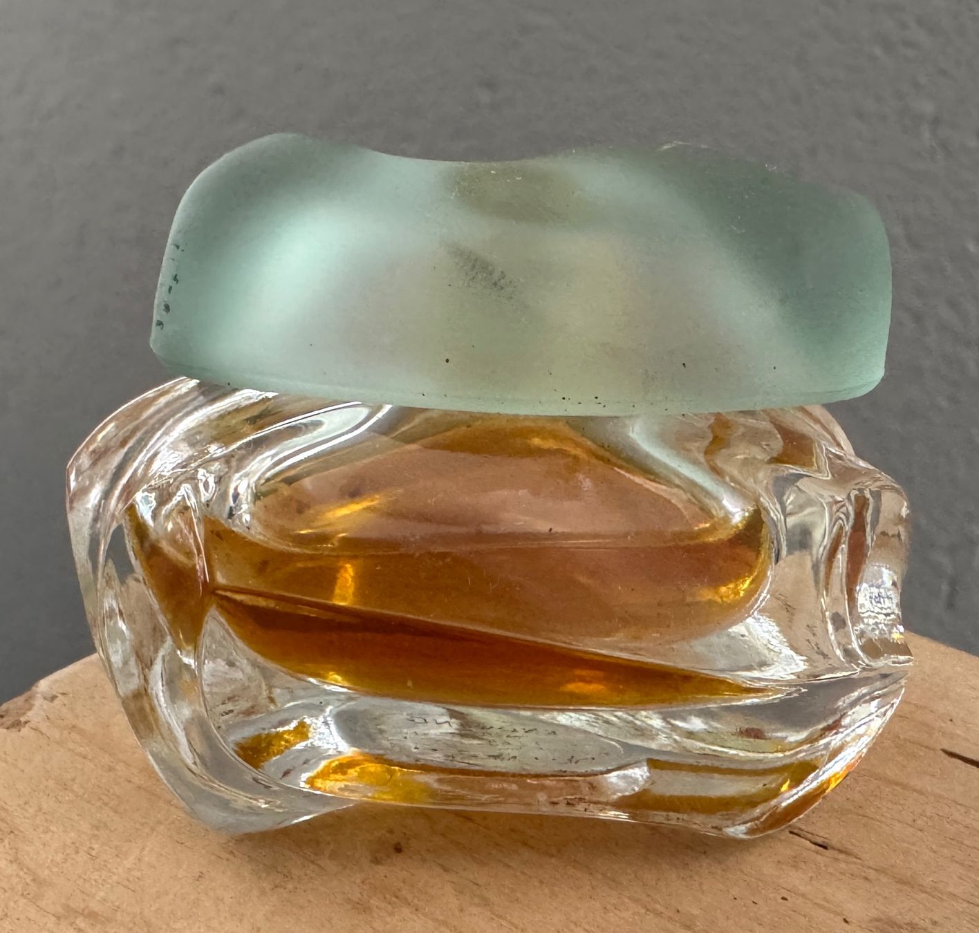 Estée Lauder Profumi & Eau de Toilette: Knowing - Estée Lauder - 7 ml PARFUM – Usato da Rothrist venduto da Luckywinner