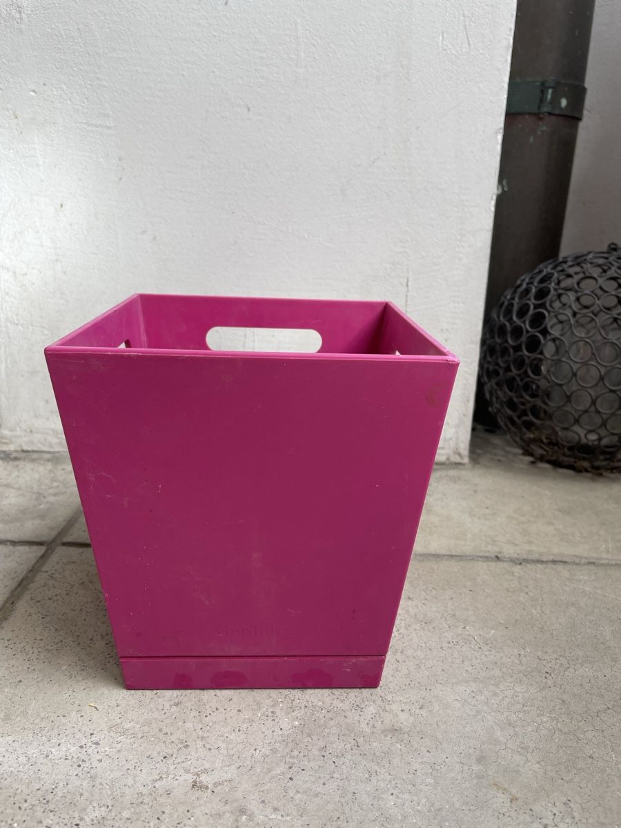 Pots de fleurs: Blumentopf Plastik pink – D'occasion à Zürich par lgu_zg6n 2