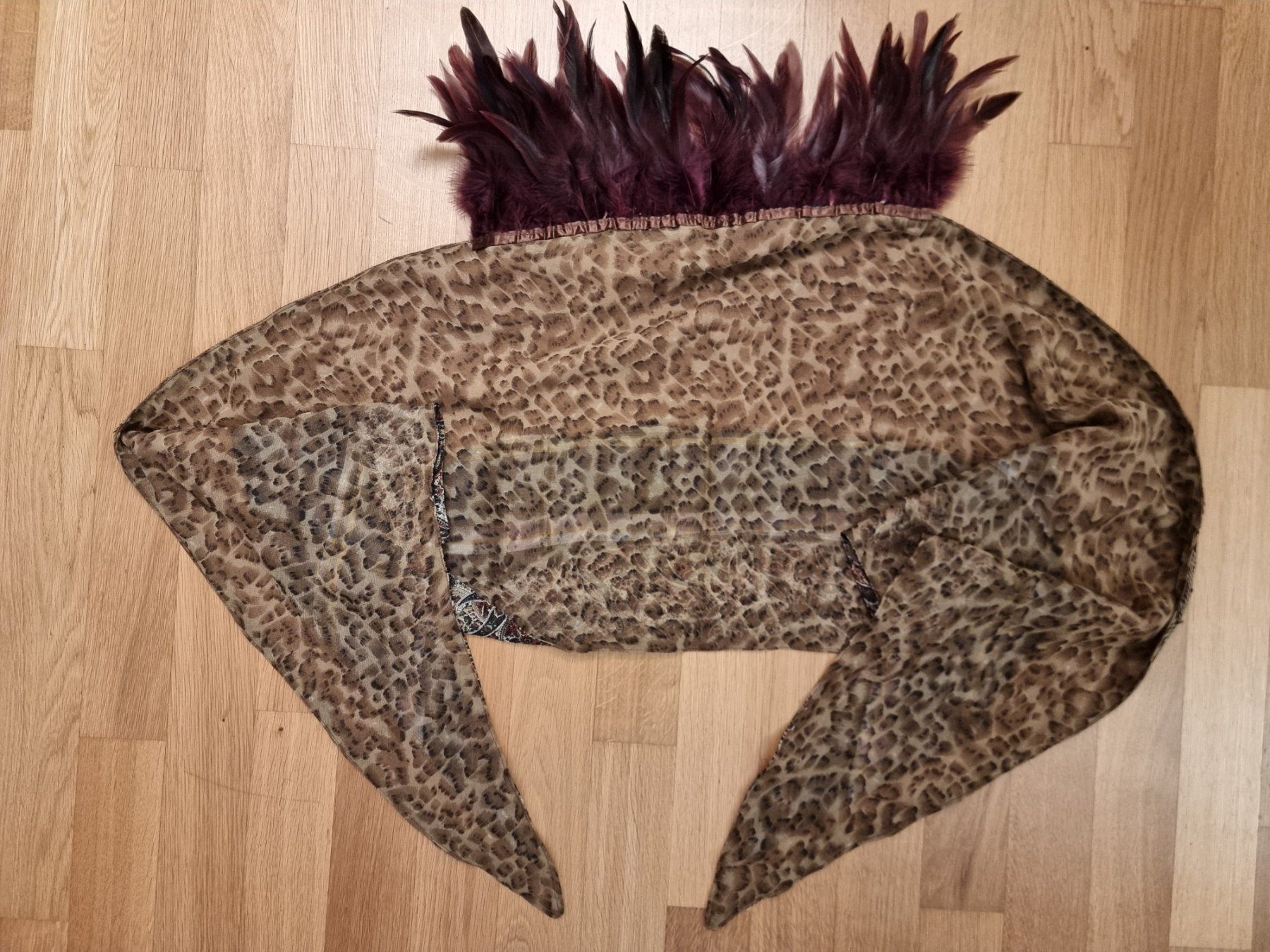 Foulard & Sciarpe: NEU - Einzigartiger Schal / Tuch mit Federn & Pailletten – Nuovo (secondo la descrizione) da Zürich venduto da Nala2811 7