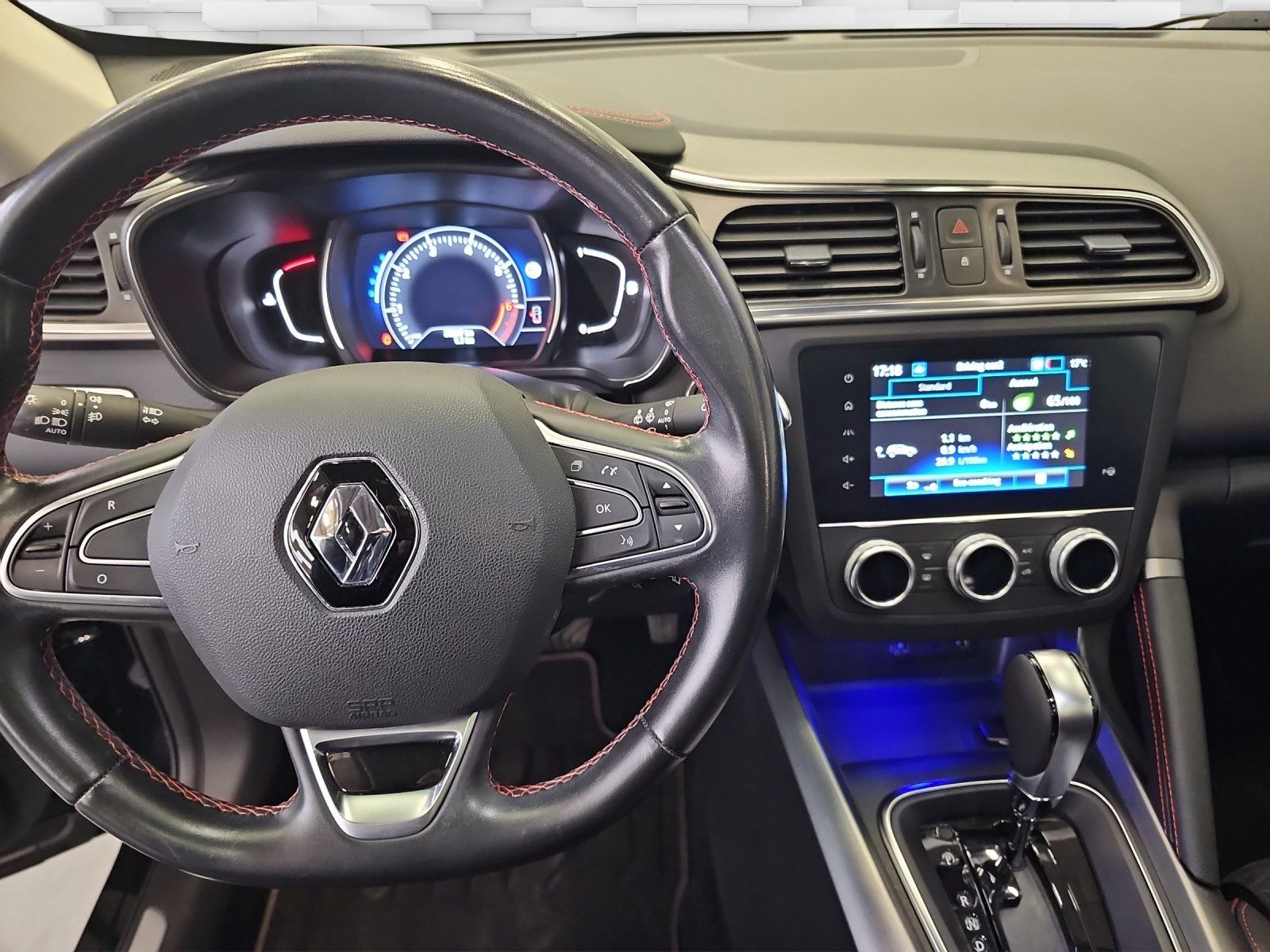 Renault Automobili: RENAULT Kadjar 1.3 TCe 160 Black Edition EDC – Usato da Conthey venduto da garagedunord 7