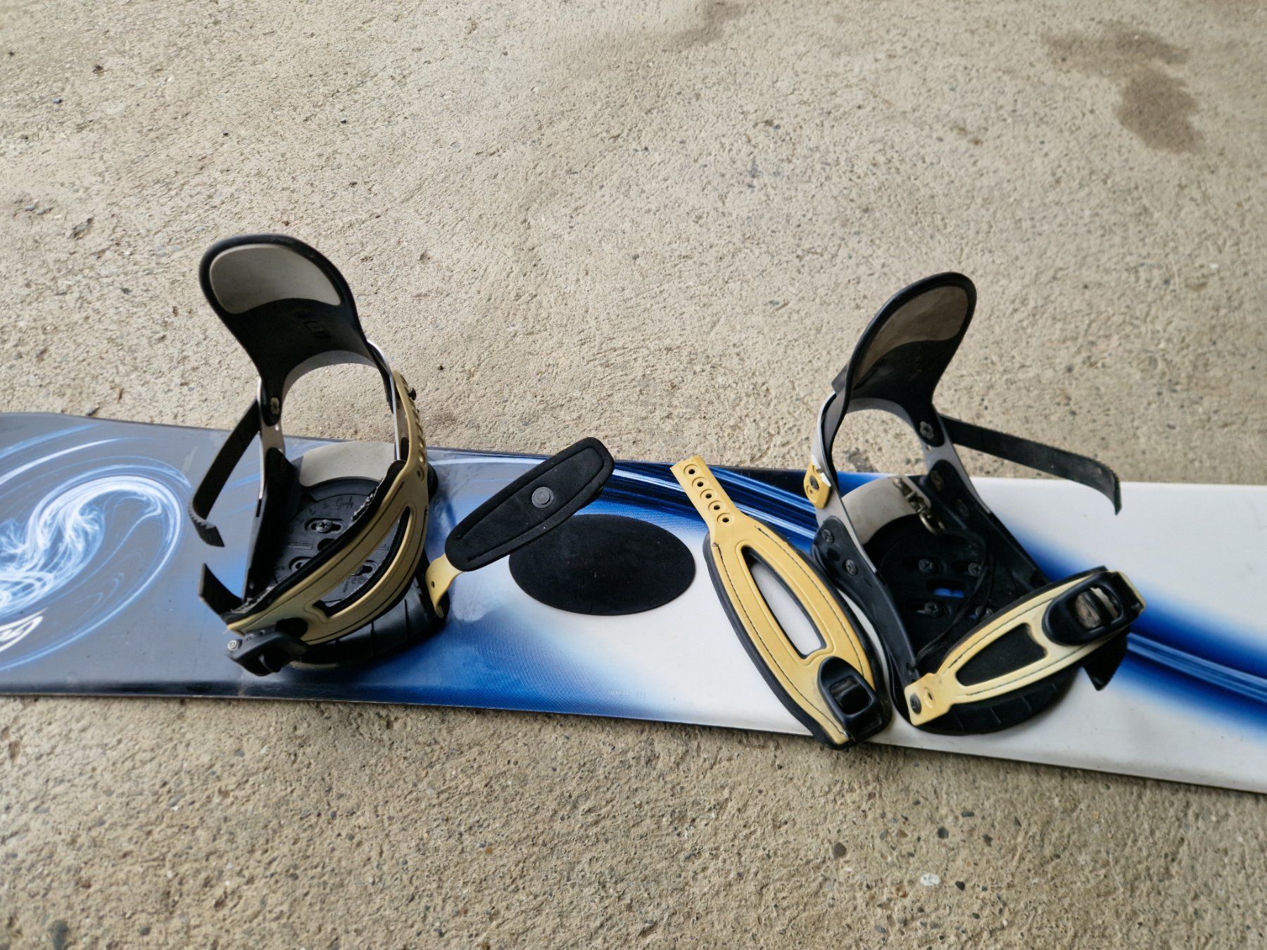 Board: Snowboard F2 mit Softbindungs Schuhen Grösse EU 44 – Difettoso da Weinfelden venduto da seetern 4