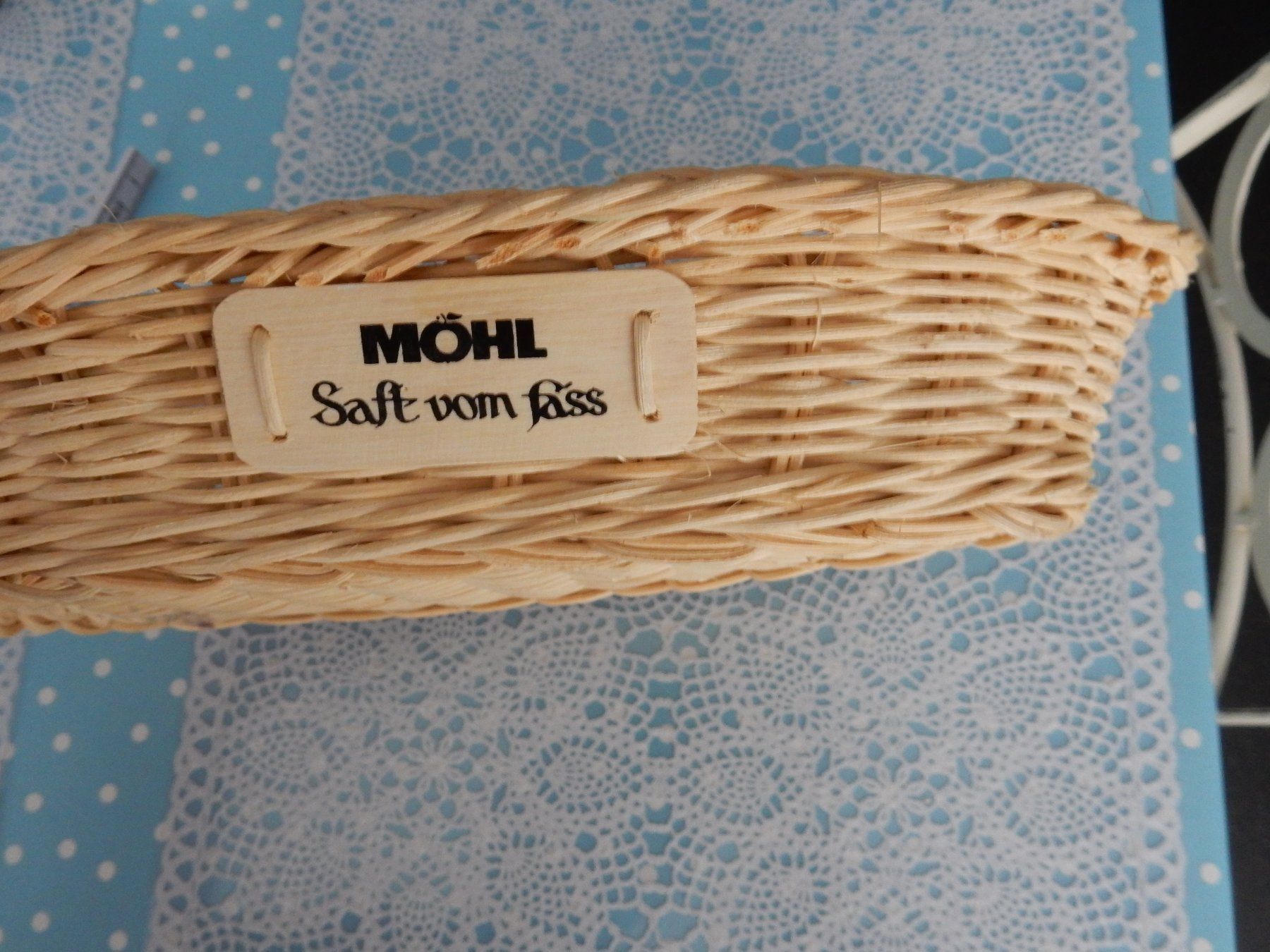 Altro per la casa: älterer Korb flach 'Möhl Saft vom Fass' – Usato da Jona venduto da simongarden 7