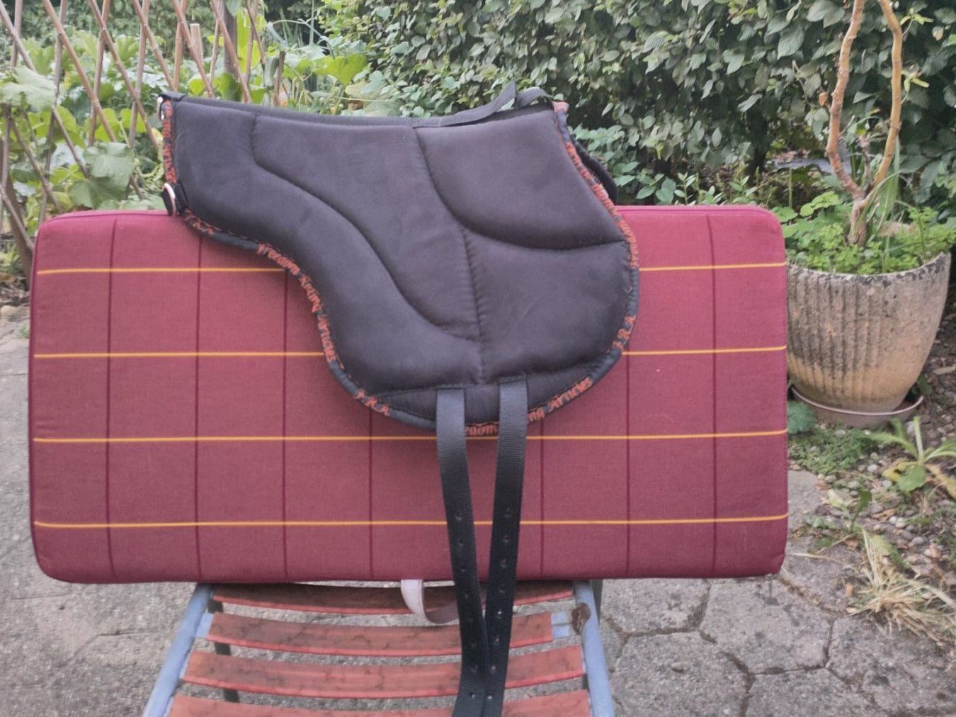 Sattel & Sattelzubehör: Anatomisch geschnittenes Reitpad/Barfusssattel – Neu (gemäss Beschreibung) aus Lengnau AG von Davidl01 1