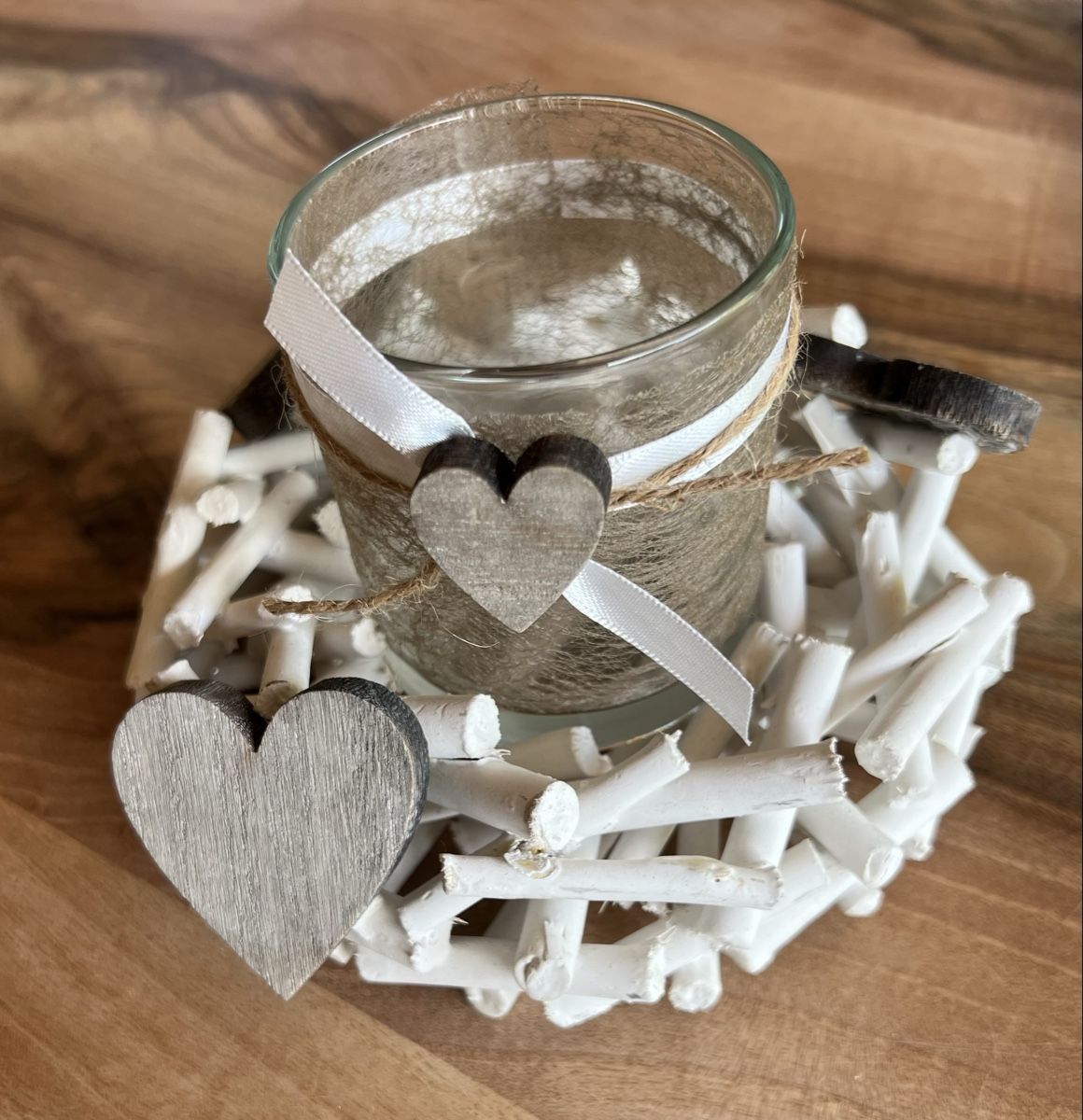 Tutte le decorazioni: Romantisches Windlicht mit Holzherzen - Winterdeko! – Usato da Derendingen venduto da Laubfleckerli 3