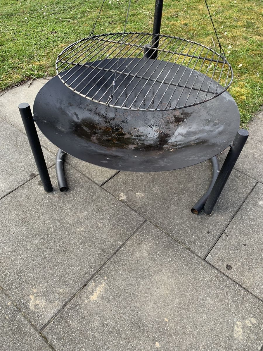 Griglie: Landigrill  mit Feuerschale – Usato da Wahlen b. Laufen venduto da tosa04 2