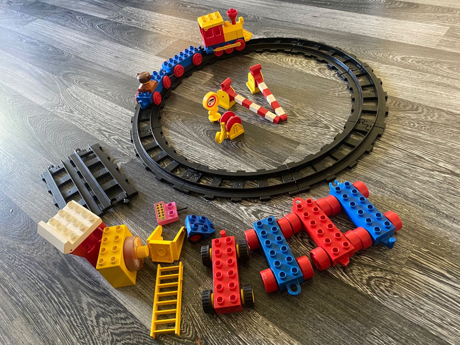 Lego Spielzeuge: Lego DUPLO Eisenbahn – Gebraucht aus Allenwinden von Obalu 4