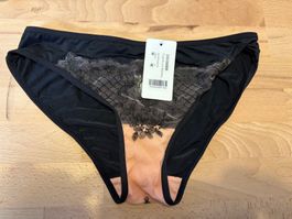 Schwarzer Spitzen Slip, Grösse M, Neu mit Etikett!