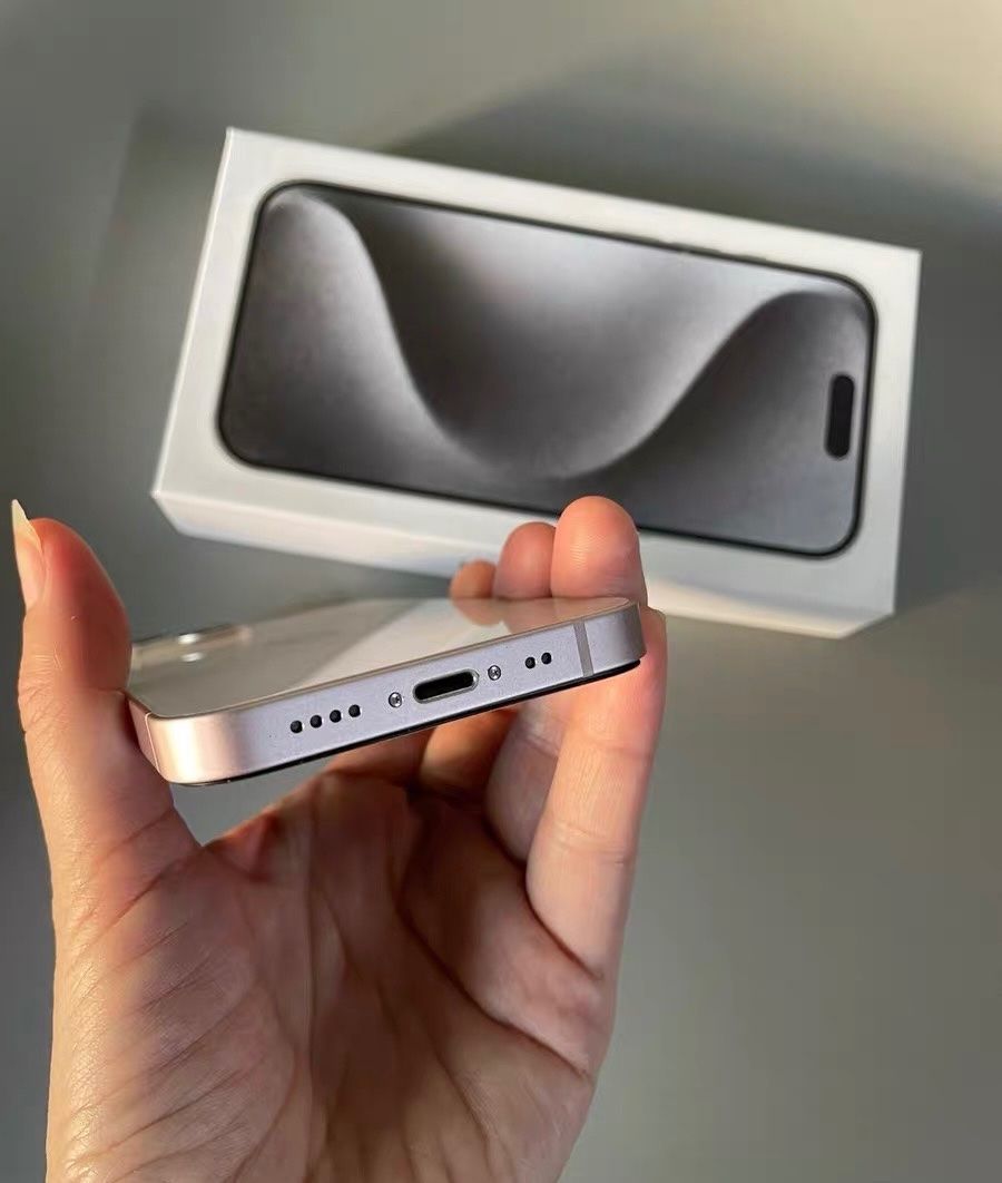 Apple Portables: iPhone 13 mini 128 GB – Neuf (Voir description) à Yverdon-les-Bains par con_5qmg 3