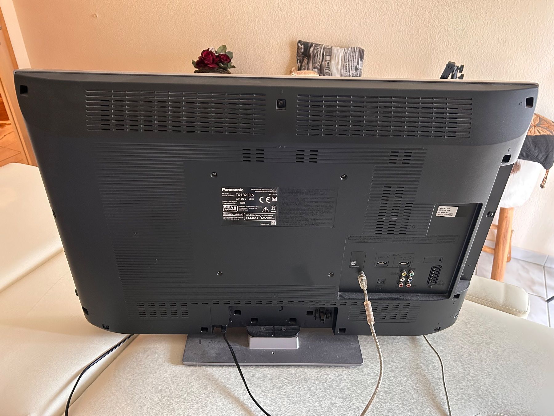 Panasonic Televisori: Panasonic TX-L32C3ES    16:9 – Usato da Füllinsdorf venduto da Elvissven 1