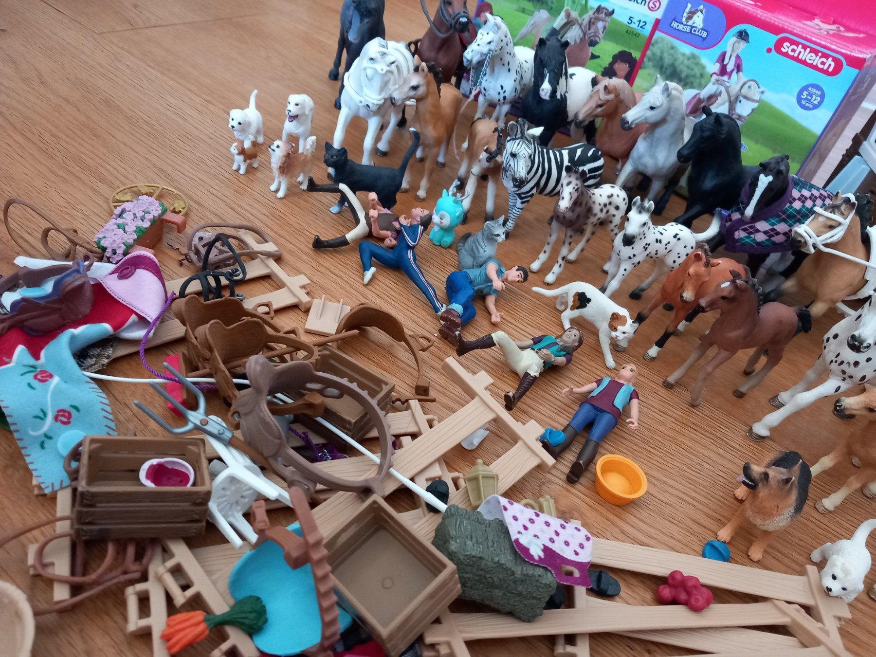 Schleich Giocattoli: SCHLEICH Konvolut (2) – Usato da Unterengstringen venduto da Nincraft 5