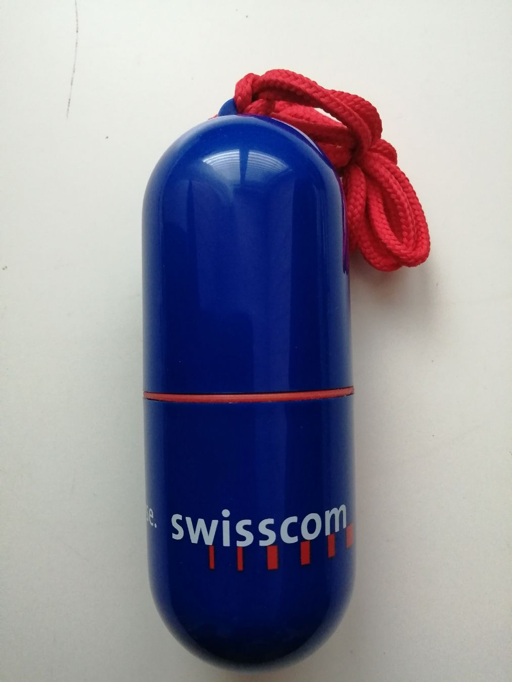 Recipients et similaires: Swisscom Mobile Kapsel mit Schnur neu – Neuf (Voir description) à Honau par holunder3