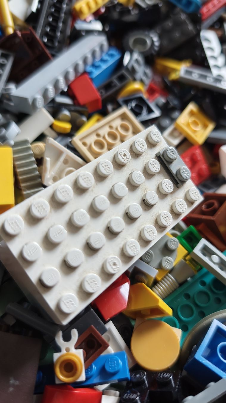 Lego Jouets: Lego "Schrott" ca 2,5 Kilo – D'occasion à Effretikon par Superkarin7 1