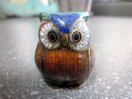 Vintage Eule im Cloisonné-Stil aus Messing mit Emaille H=4cm