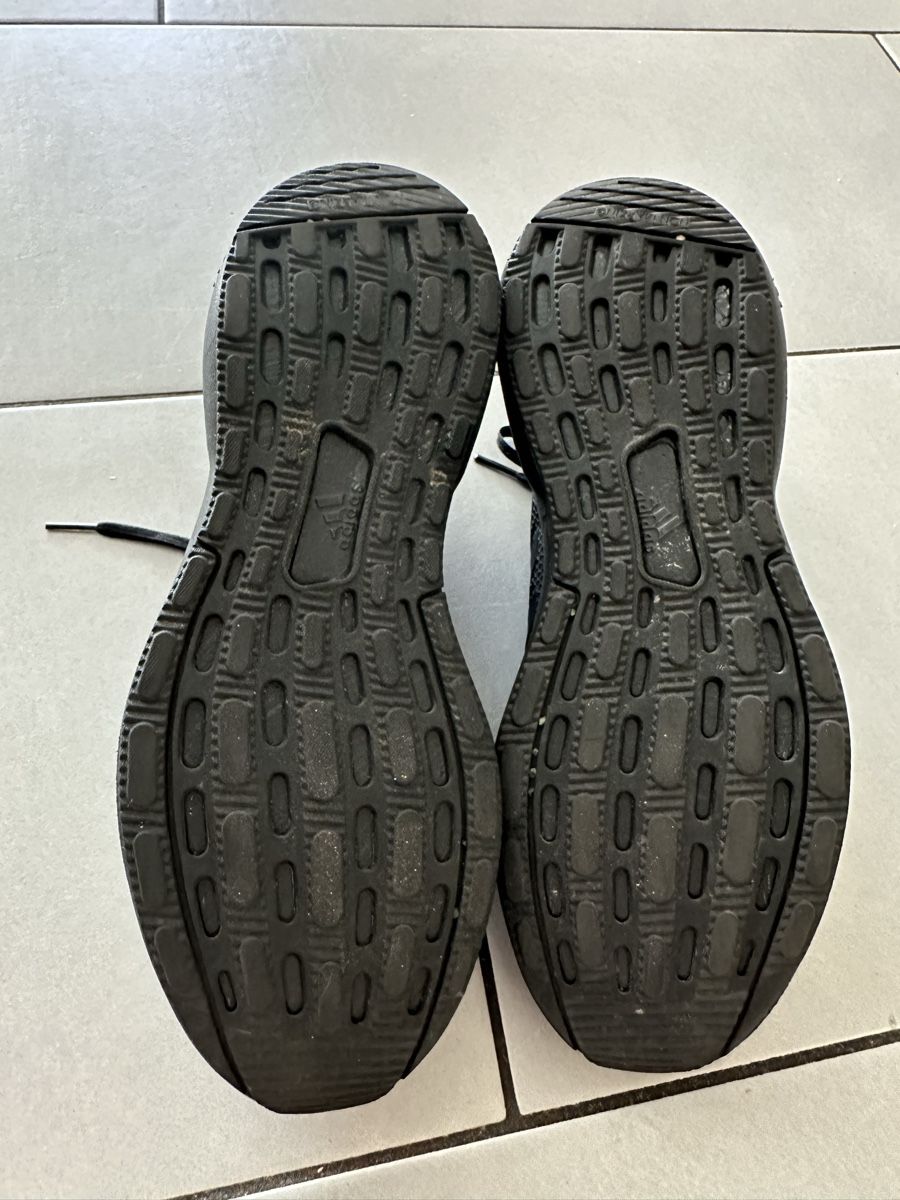 Adidas Scarpe da uomo: Adidas Schuhe Grösse 40 – Usato da Wohlen AG venduto da cello80 2
