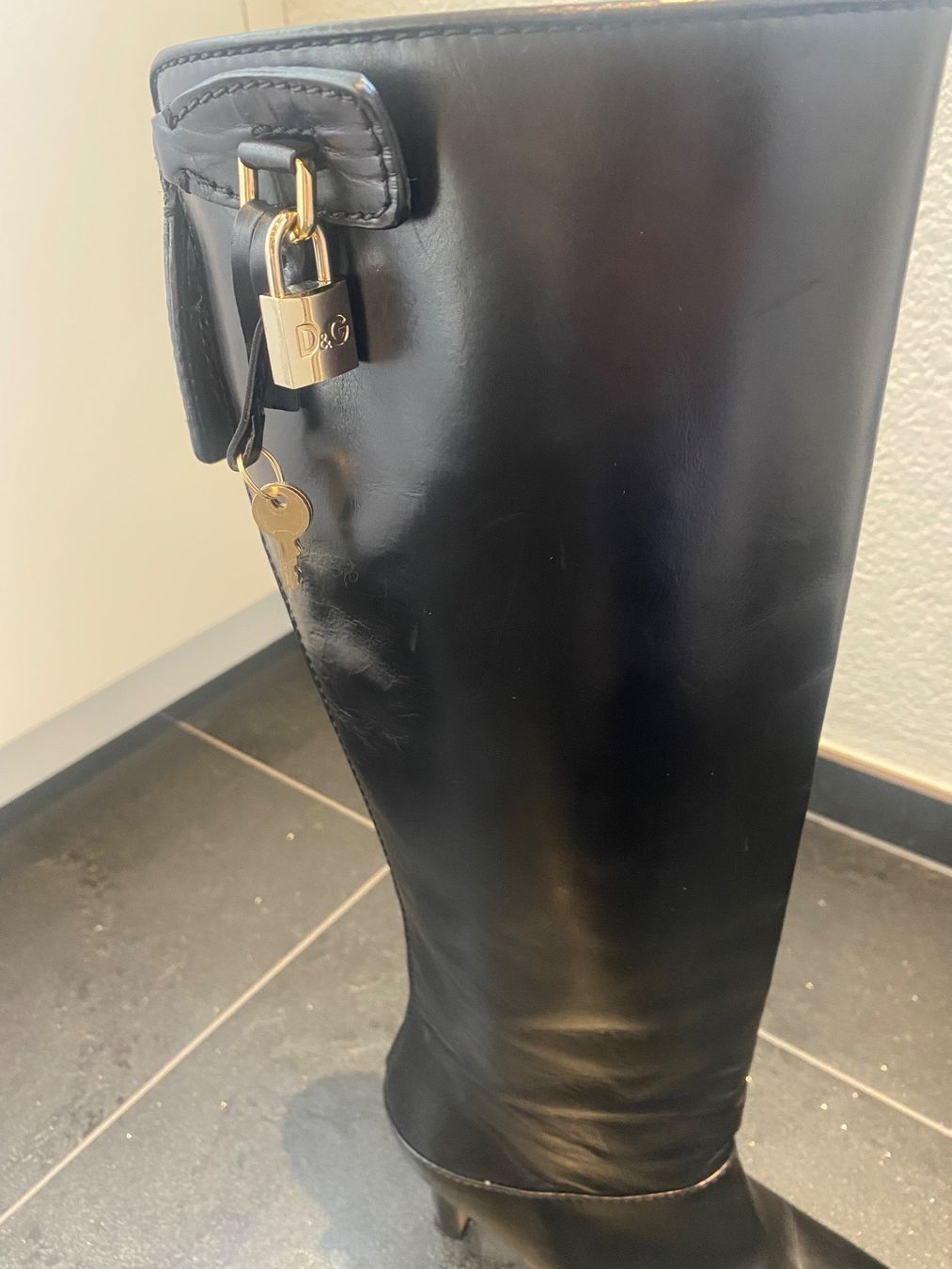 Dolce & Gabbana Damenschuhe: Dolce&Gabbana Stiefel – Gebraucht aus Dietikon von flu_5vzg 5