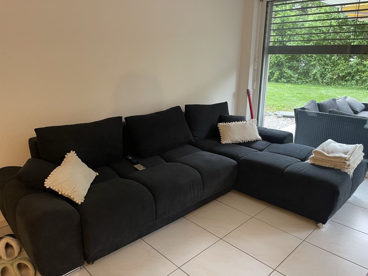 Gonser Divani: Comfortable black corner sofa - great condition! 47 – Usato da Felsberg venduto da joa_5z2s