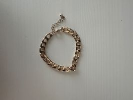 Goldenes Armband
