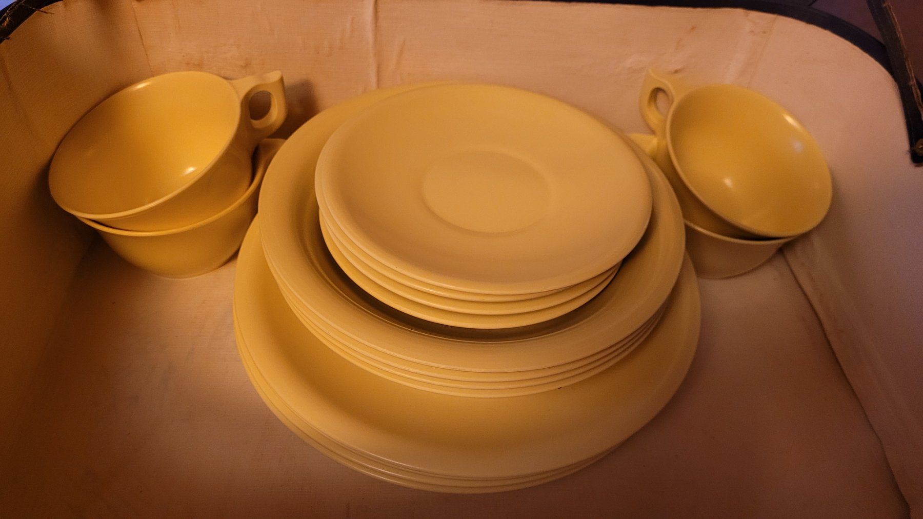 Reisekoffer: Picknick-Koffer - original vintage - vollständig – Gebraucht aus Courtételle von Anais72 2