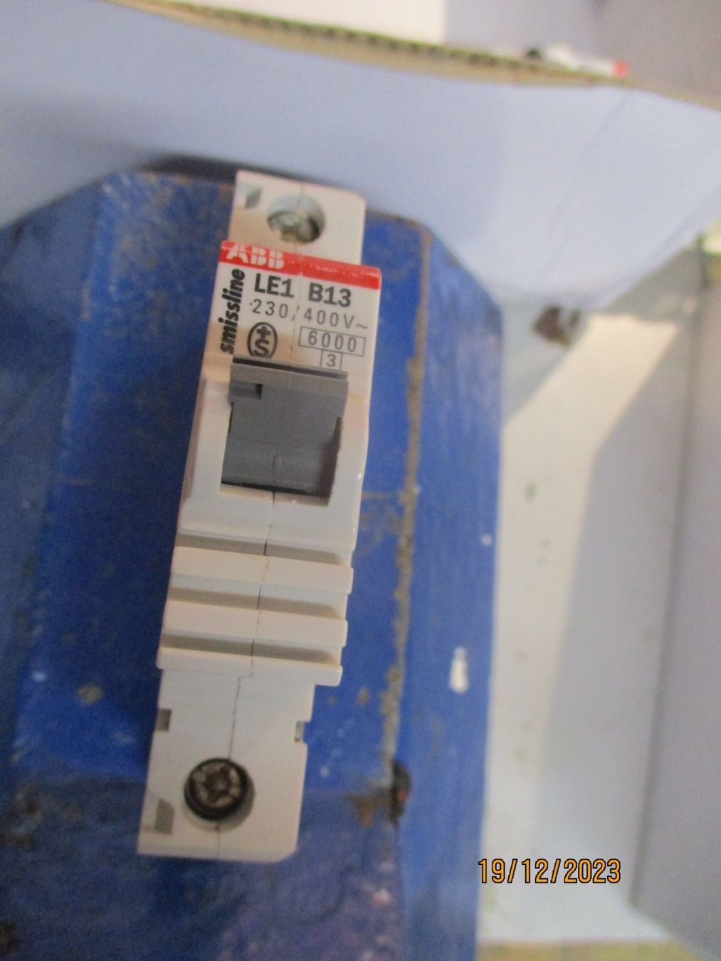 ABB Stromzufuhr: ABB smissline LE1 Leitungsschutzschalter B13 – Gebraucht aus Langnau i. E. von Superseven69