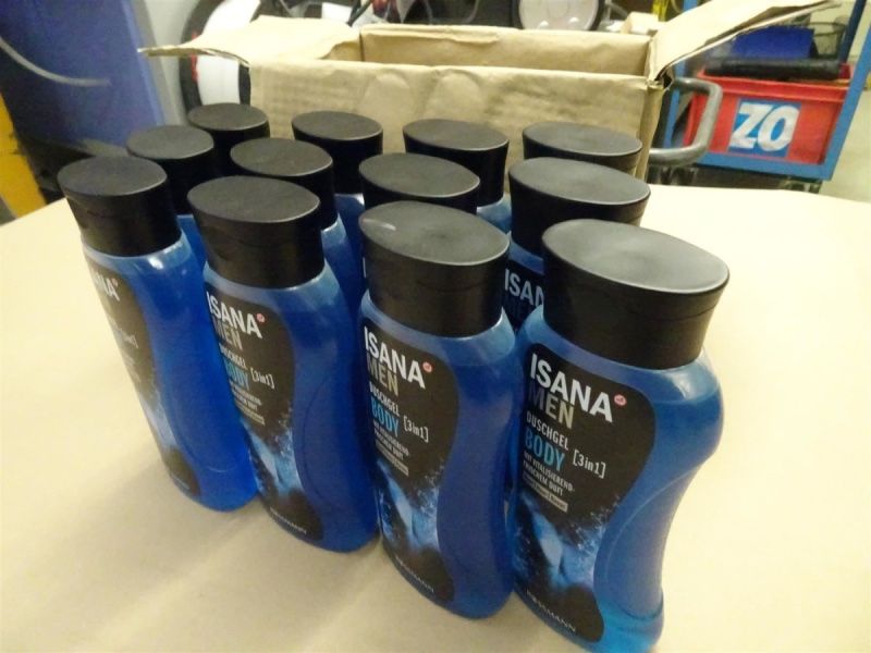 Prodotti di pulizia: Duschgel 3in1 12 Stk. à 300ml – Nuovo e nell'imballaggio originale da Necker venduto da liq24 1