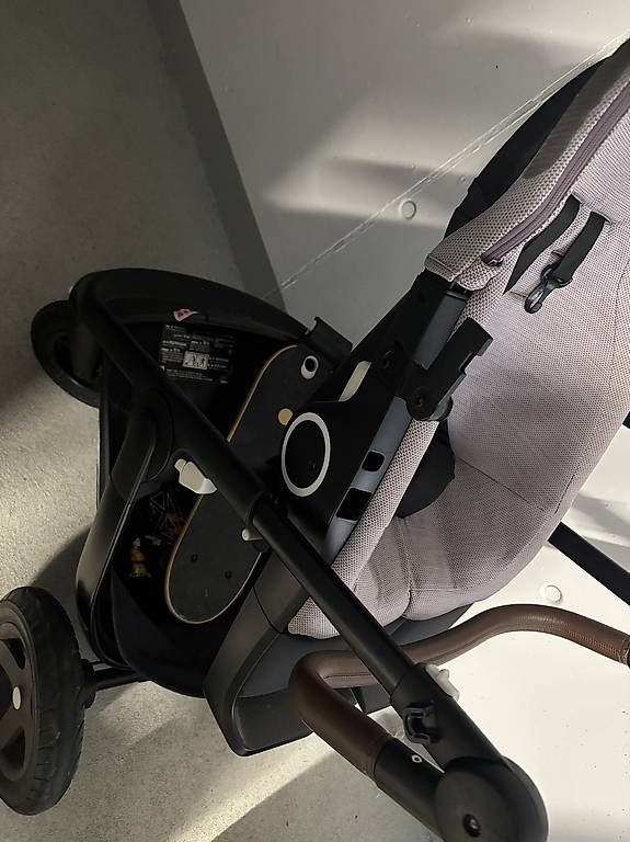 Carrozzine: Stokke trailz – Usato da Hüntwangen venduto da Lorena14
