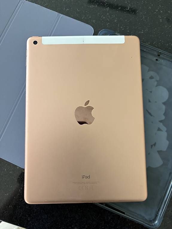 Apple Tablettes PC: Ipad 6 Generation 2017 – D'occasion à Dübendorf par sab_c67b 1