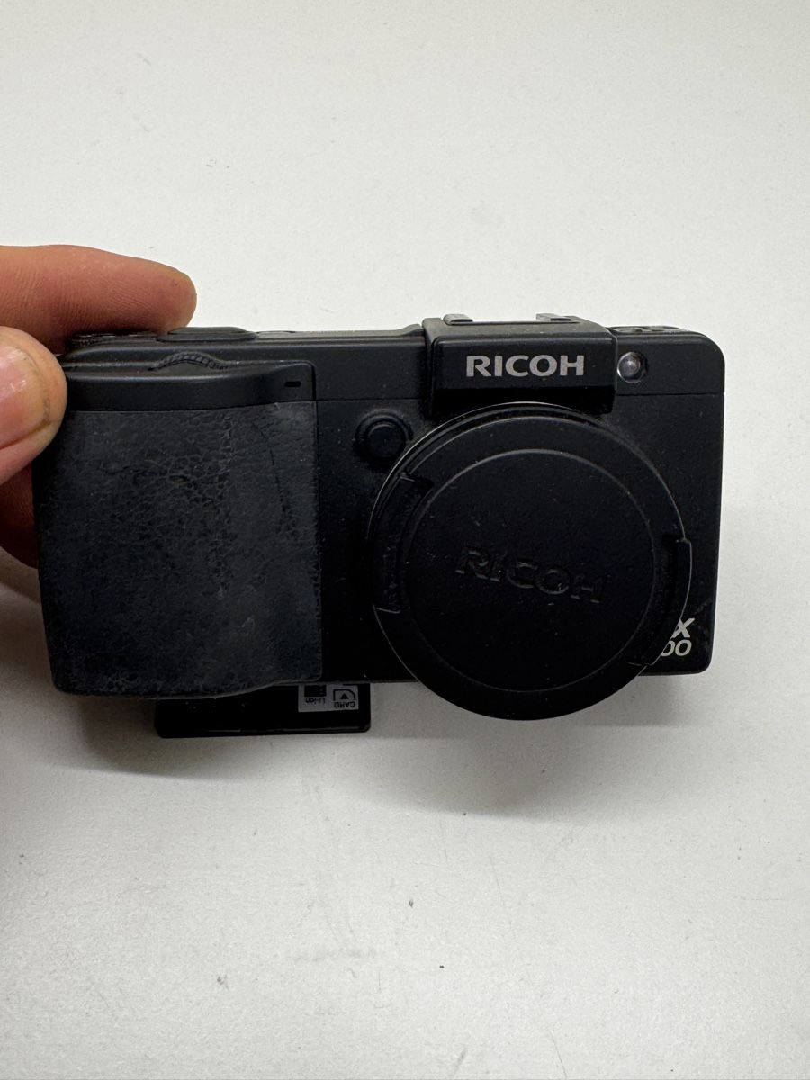Ricoh Kamera: Ricoh GX200 Digitalkamera schwarze  – Gebraucht aus Schlieren von Eldi84 1