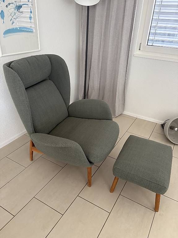 Fauteuils: Sessel mit Hocker – D'occasion à Therwil par PhilTherwil 1