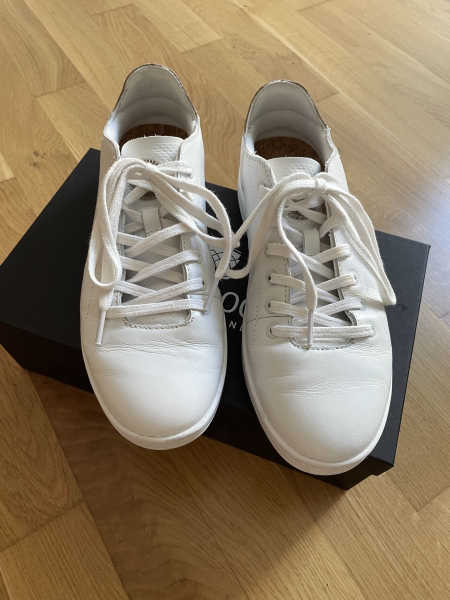 Scarpe da donna: Sneaker Woden – Usato da Fribourg venduto da _rachel_01