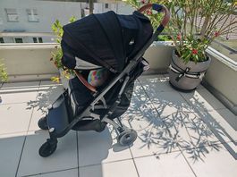 Poussette ultra-compacte Yoya Plus 4 (pliable avion