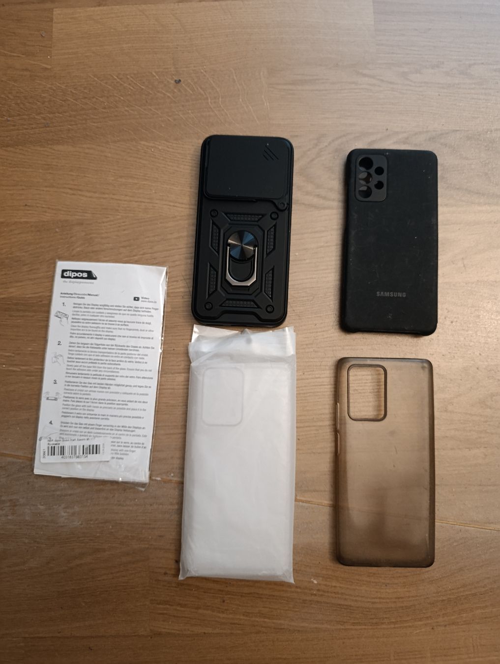 Coques & Protection écran: diverse handyhüllen + sicherheitsglas – D'occasion à Gümligen par sim_q6ss 1