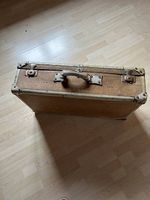 Valise ancienne