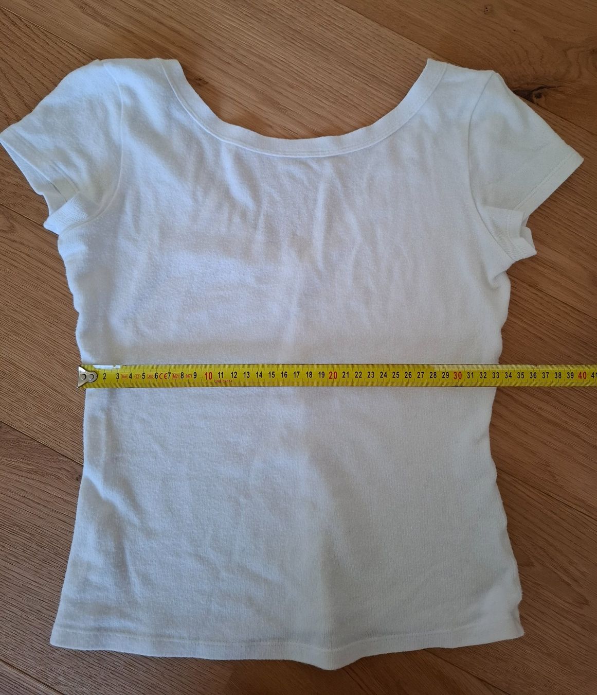 Top: MAX&Co t-shirt – Usato da Genthod venduto da daf_odill 5