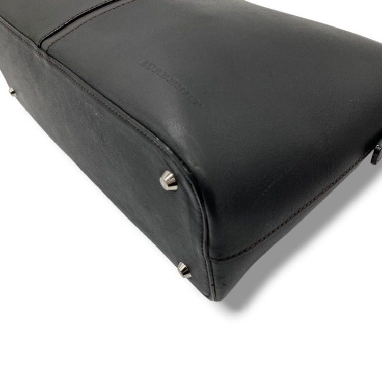 Burberry Taschen für Damen: Original Burberry Handtasche - schwarz, Leder – Gebraucht aus Andwil SG von Kaltbrunner 6