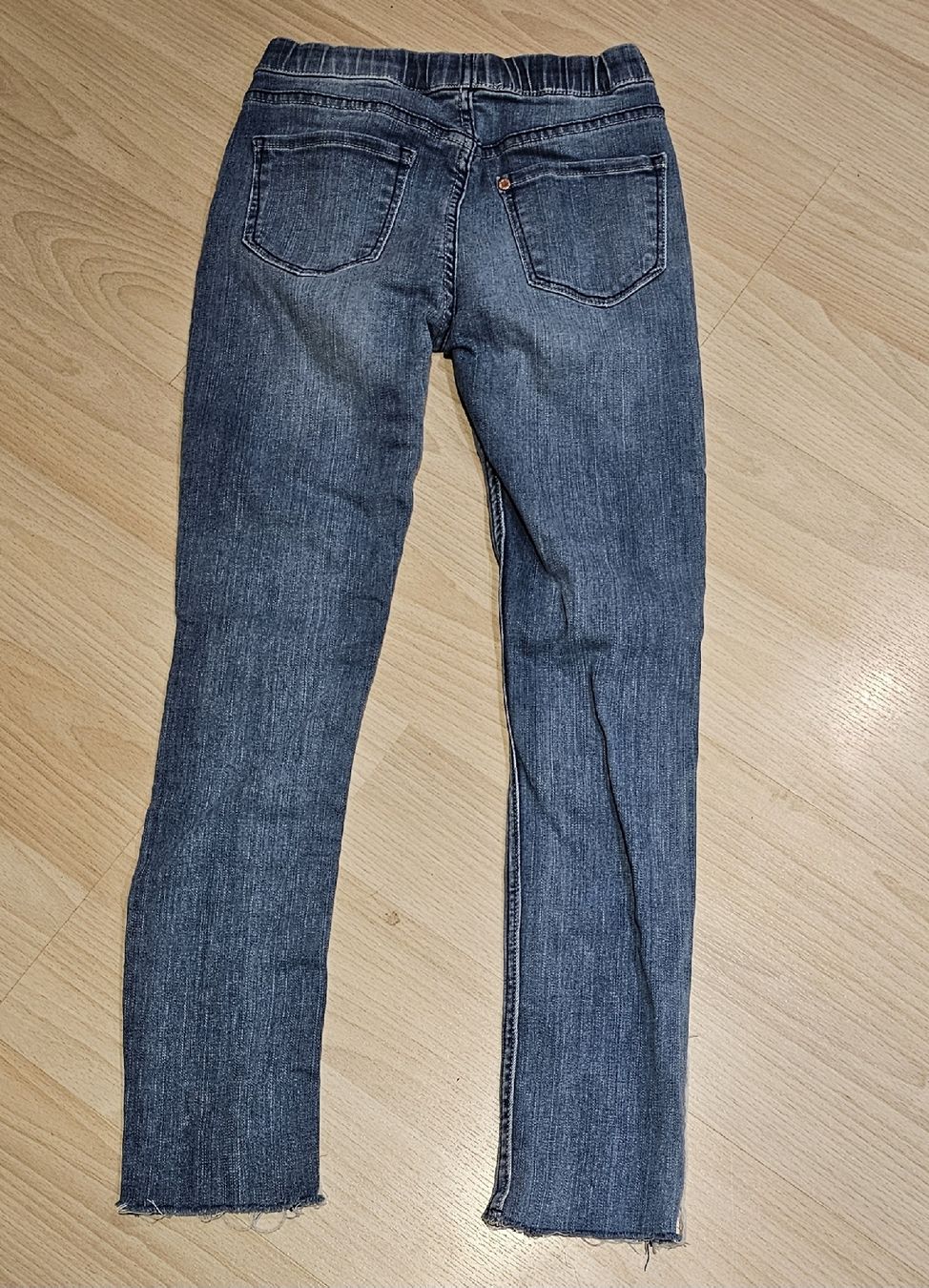 H&M Pantaloni: Kinder- Jeggins – Usato da Fehraltorf venduto da Sumin 1