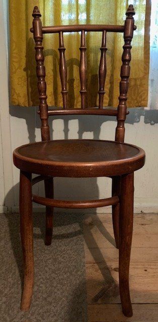 Thonet Sedie: 6 Antike Kaffeehaus- oder Bistro-Stühle / "Stil Thonet" – Usato da Gundetswil venduto da Egro100