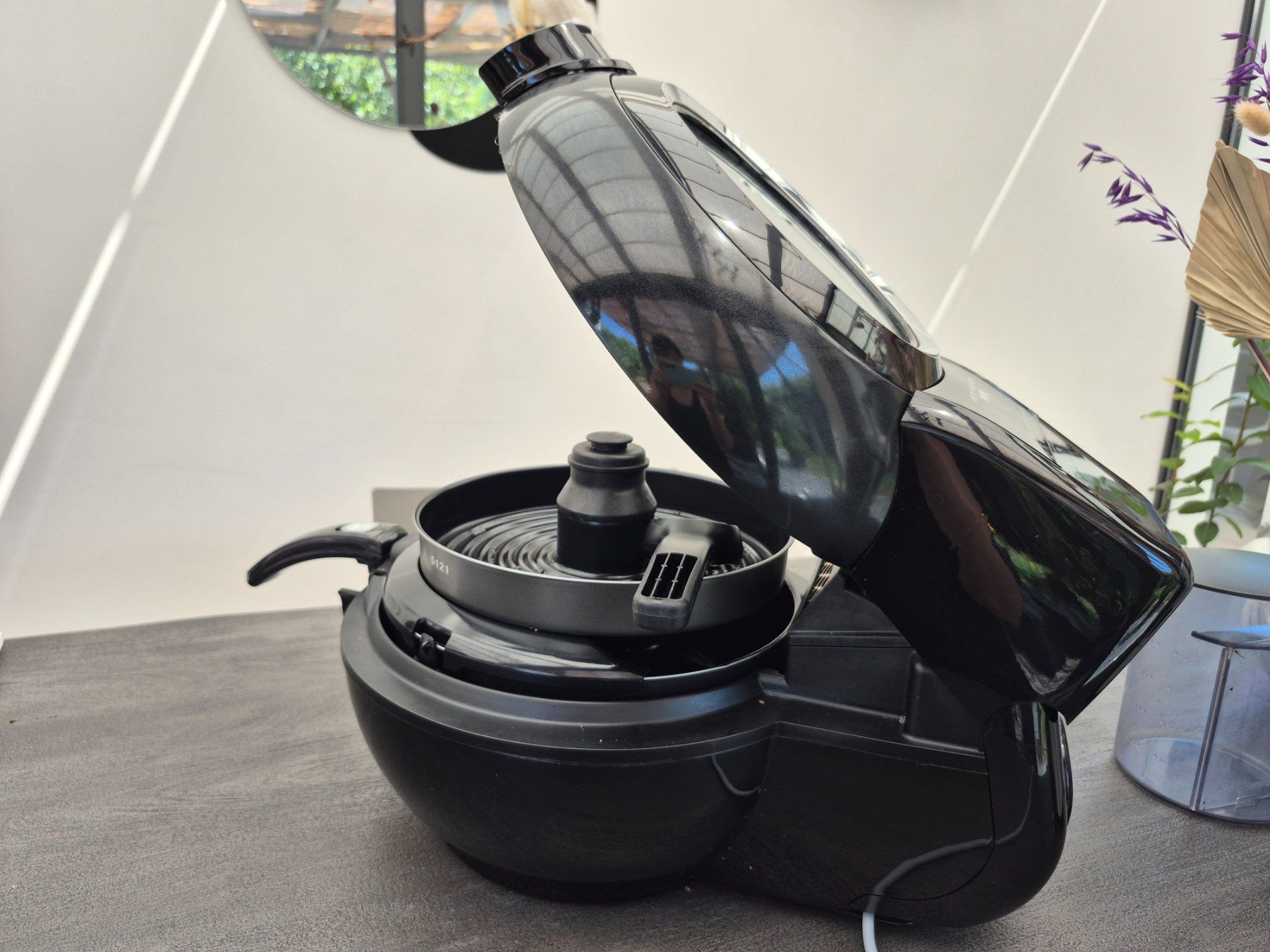 Cuisines complètes: Tefal Actifry Genius XL 2in1 – D'occasion à Bassecourt par jojor 1