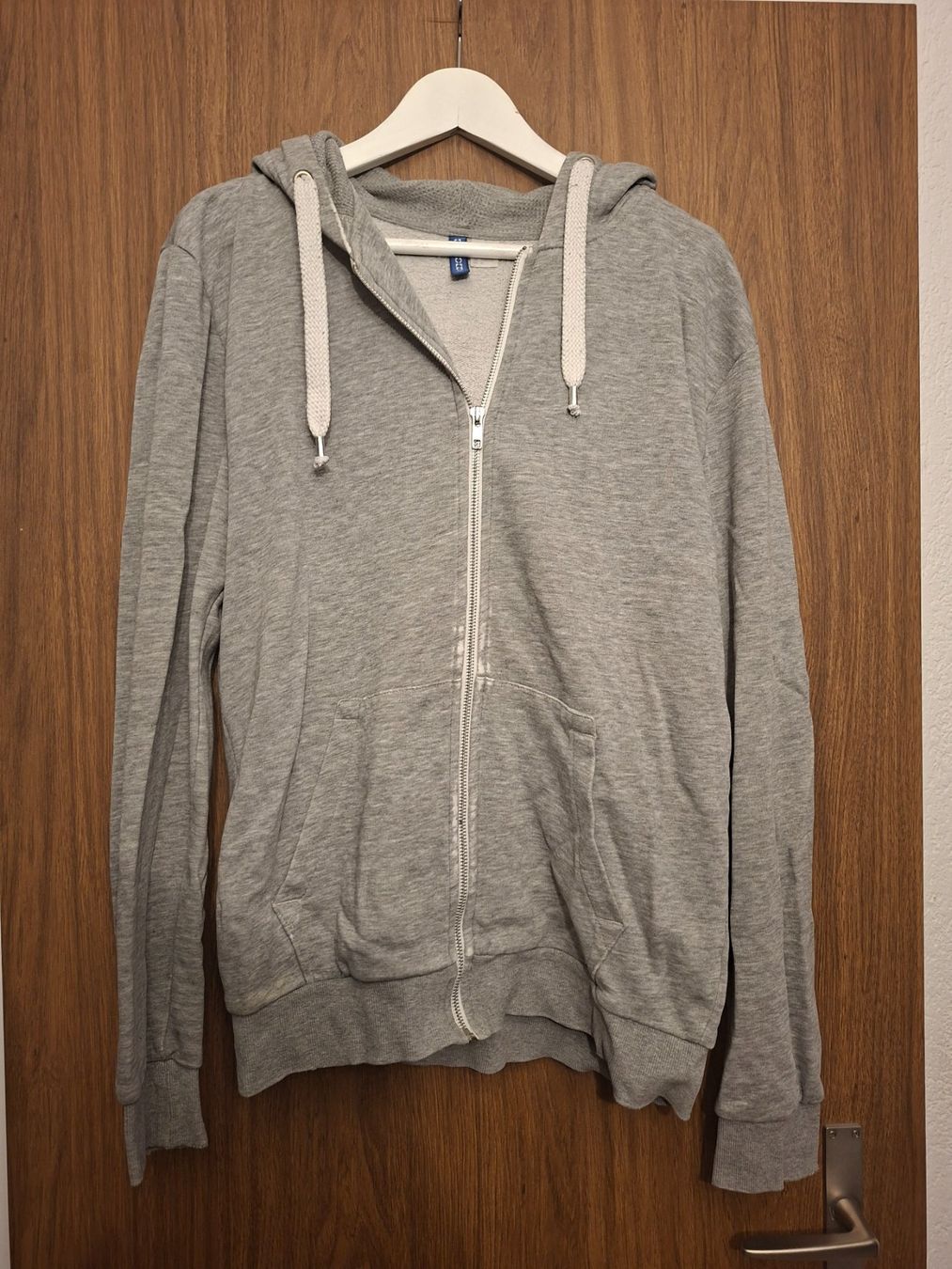 Vestes: Kapuzenjäggli – D'occasion à Uetendorf par lau_2vqn