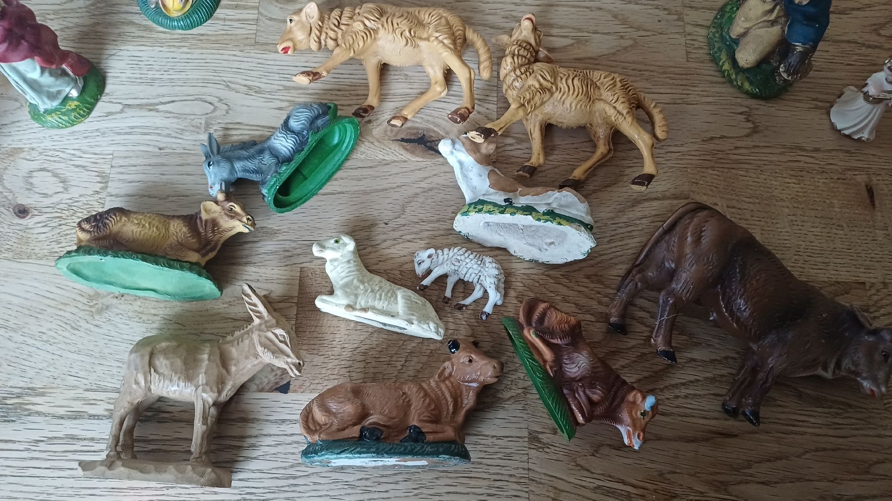Statuette: Lot 37 Krippenfiguren  – Usato da Flawil venduto da Naphtali 4