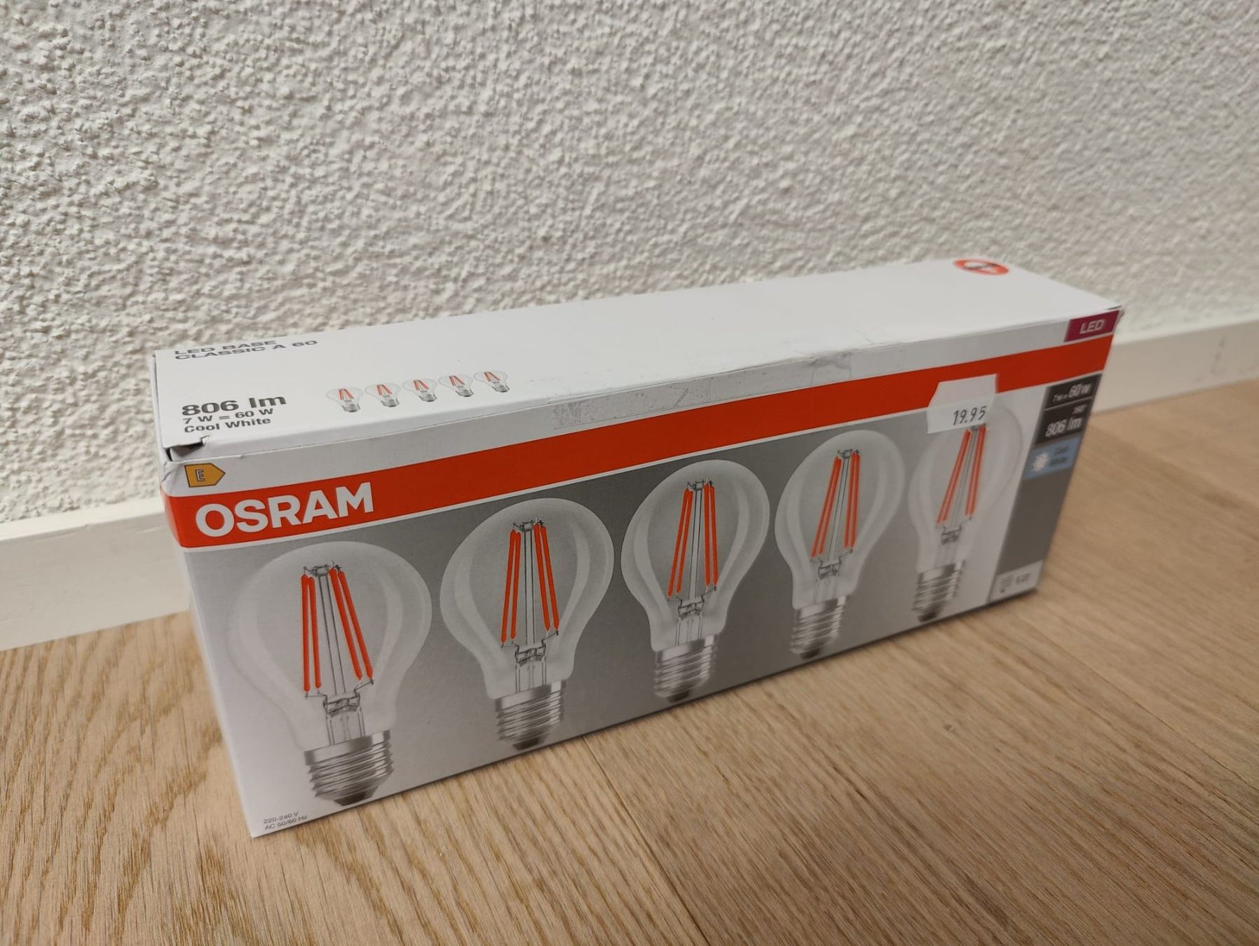 Osram Lampade: OSRAM LED Base Classic A60, 7W, 4000K, E27, NEU – Nuovo e nell'imballaggio originale da Rotkreuz venduto da marclooo 1