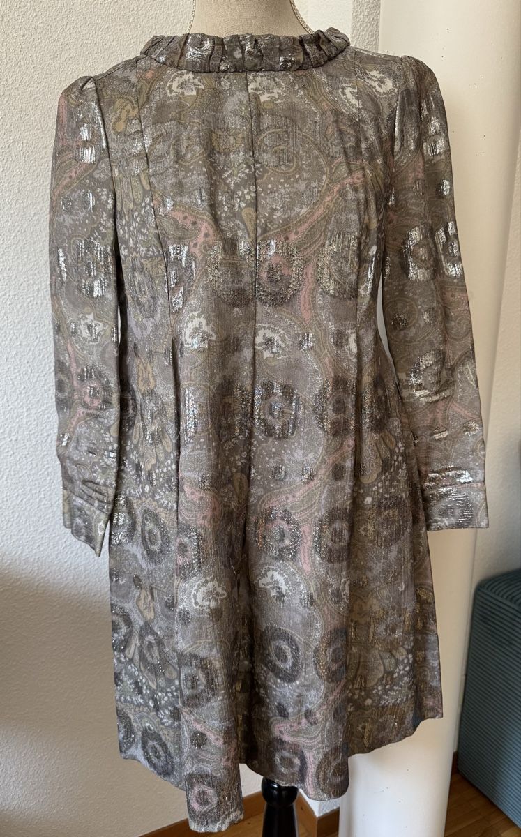 Marc Jacobs Kleider: Robe Marc Jacobs, taille 4, en soie – Neu (gemäss Beschreibung) aus Morges von sandy069